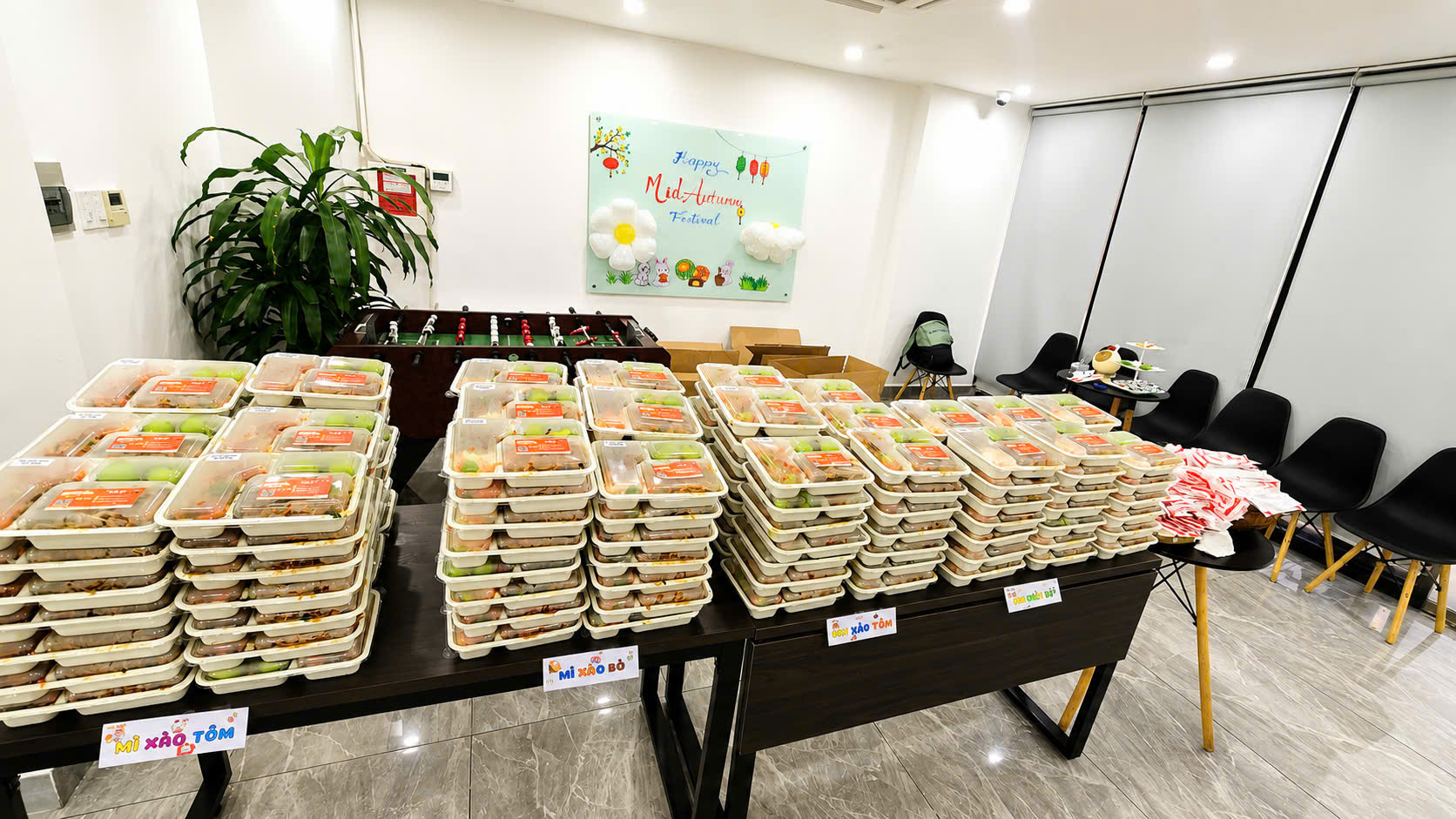 Đặt Cơm Hộp Sự Kiện, Hội Nghị Tại TP.HCM: Cẩm Nang Đặt Suất Ăn Không Lo Sai Sót